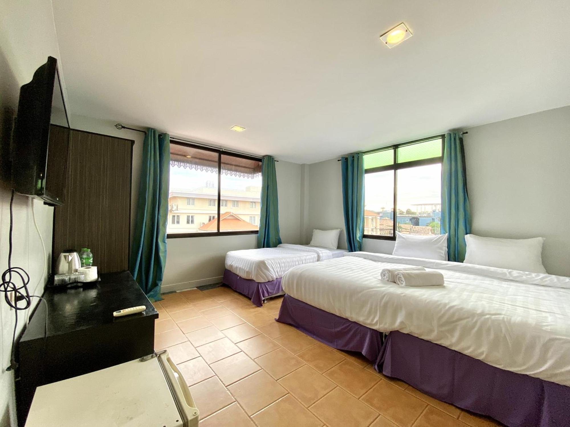 Beachwalk Minotel Patong Zewnętrze zdjęcie